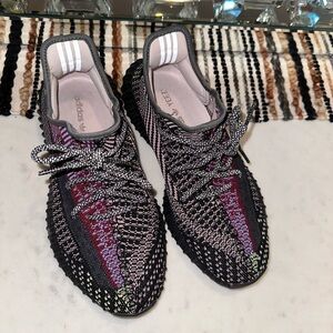 adidas Yeezy Boost 350 V2 Yecheil (US Men 9)